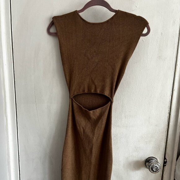 Aritzia Dresses & Skirts - Knitted Aritzia dress